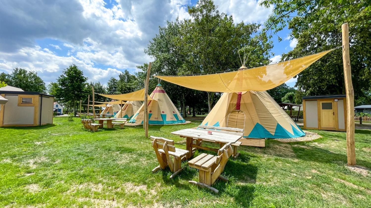 Tipi Illinois Apartment Falkenberg/Elster Exterior photo
